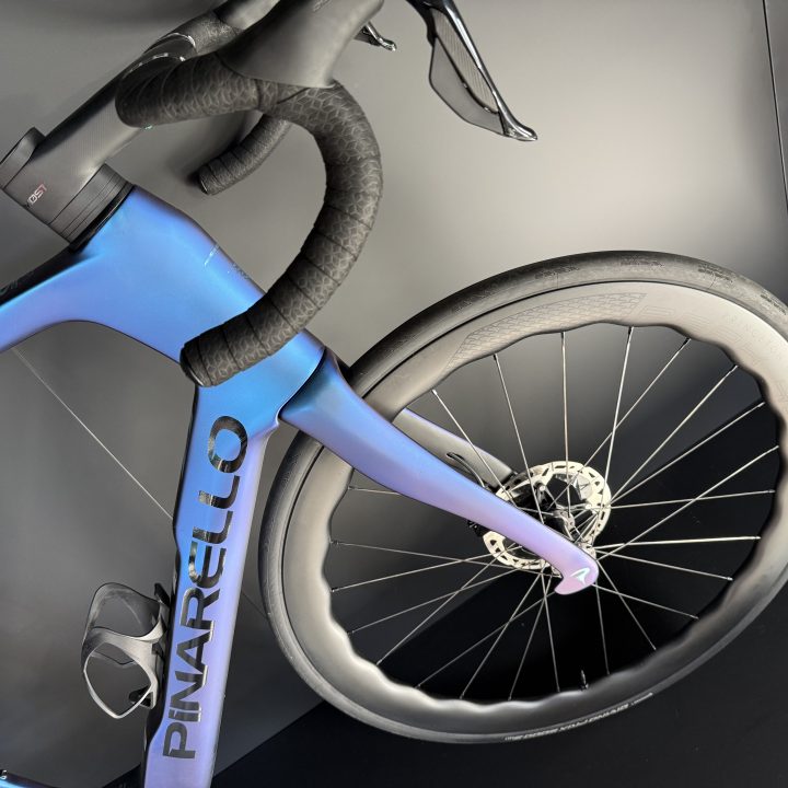 pinarello nytro gravel e5 tailles couleurs et dispo nous contacter!!!