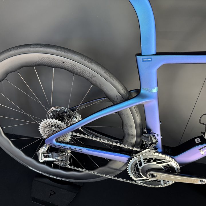 pinarello gravel e7 dispo et tailles nous contacter